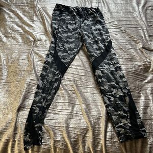 Camo leggings
